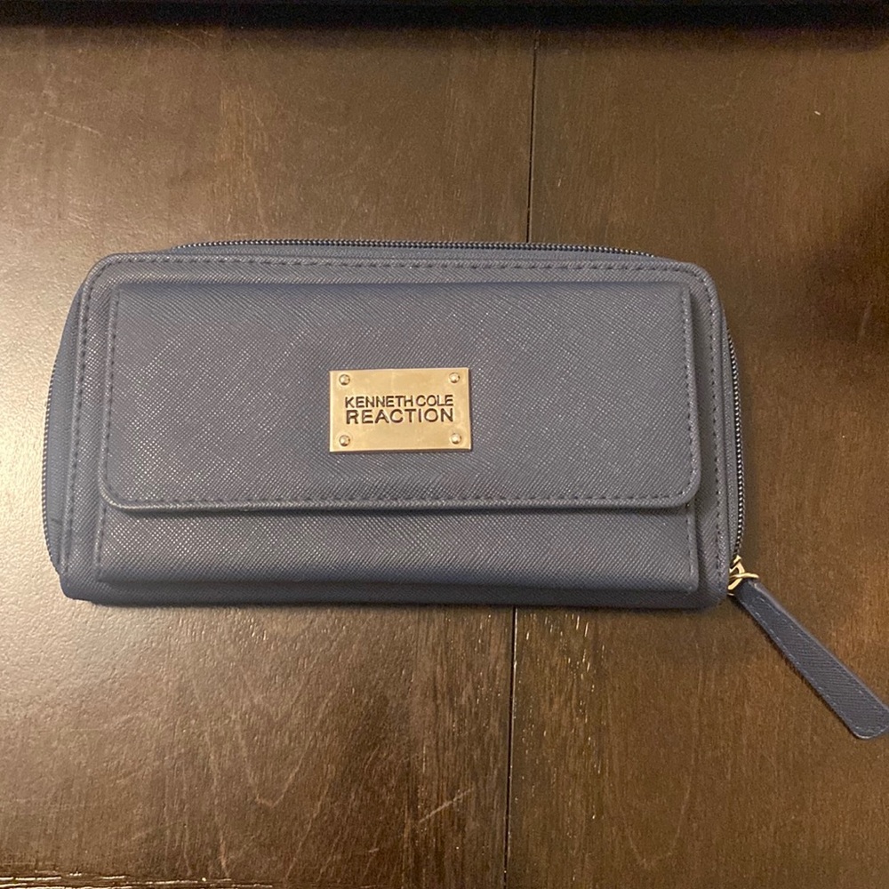 Navy Kenneth Cole Reaction Wallet